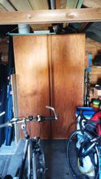 Gratis stevige houten kledingkast gedemonteerd, Ophalen