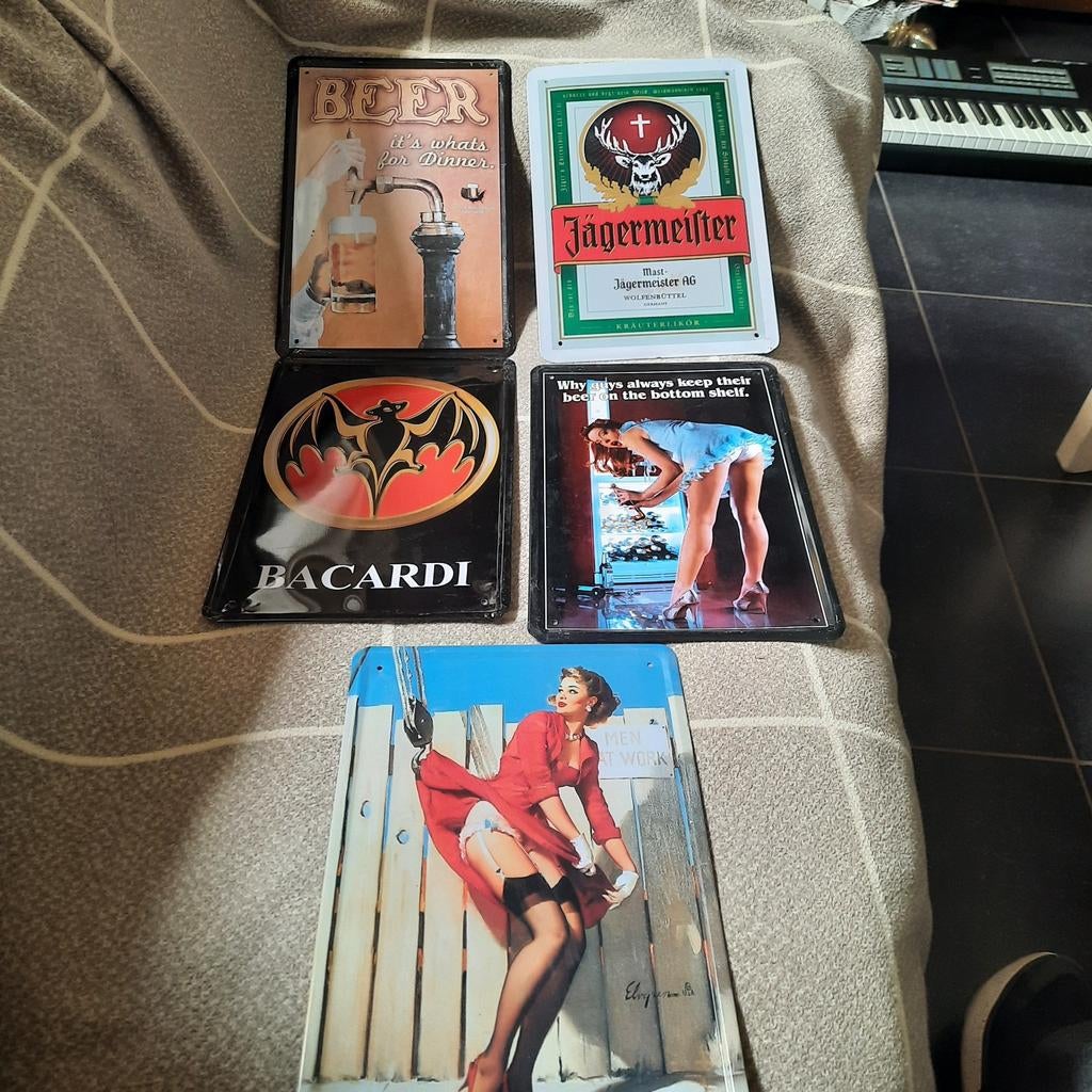 Panneaux publicitaires, voir photos. 20 cm x 30 cm., Enlèvement ou Envoi