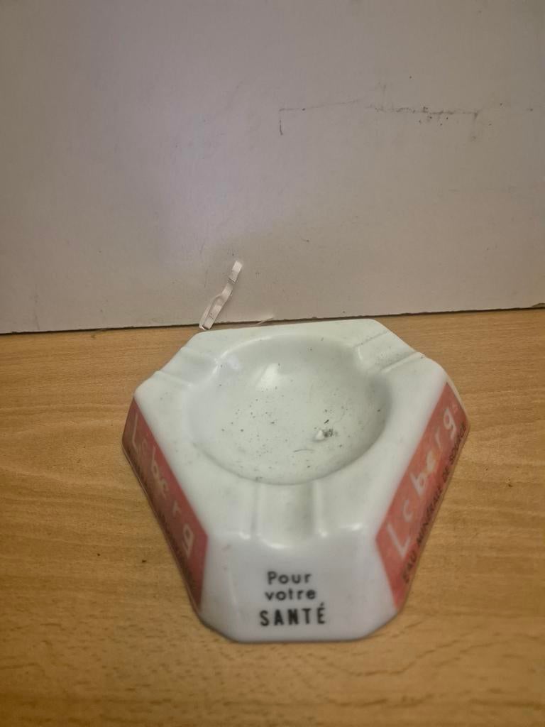 Tres anciens cendrier Leberg ! Rare, Enlèvement ou Envoi