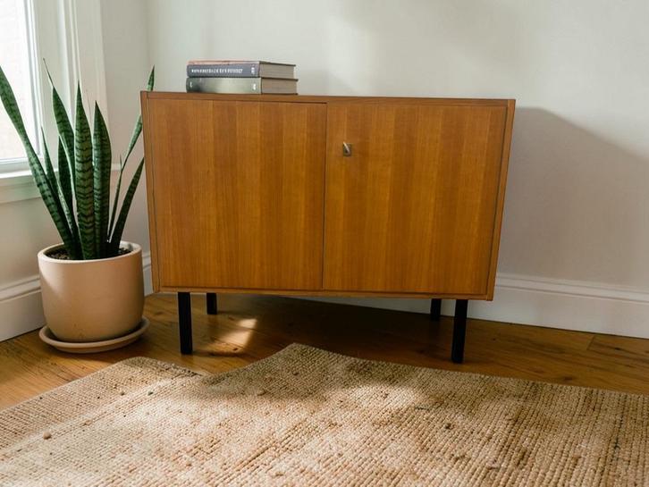 vintage houten kastje met metalen poten, Antiek en Kunst, Curiosa en Brocante, Ophalen