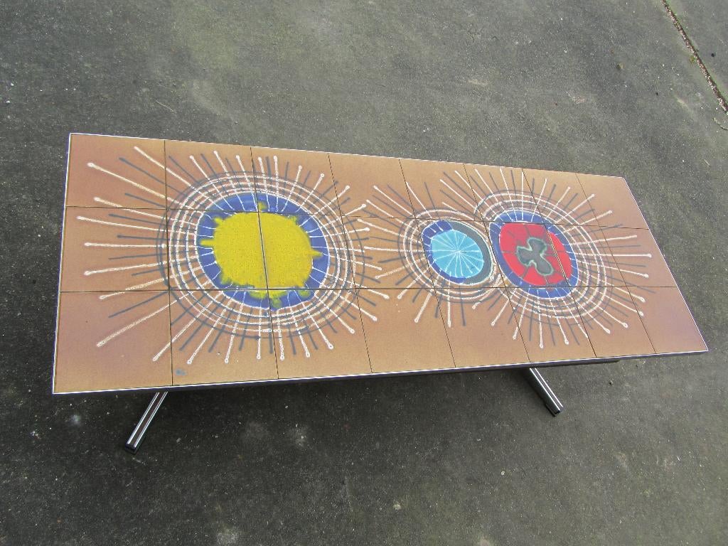 Belle table de salon vintage 70/80, carrelages colorés!, Maison & Meubles, Enlèvement