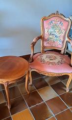 Vintage zetel /stoel met mooi handwerk + bijhorend tafeltje, Huis en Inrichting, Zetels | Zetels, Ophalen, Gebruikt, Vintage / antiek / retro