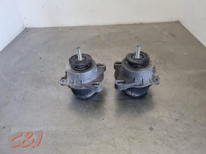 Motorsteun van een Ford Transit, Auto-onderdelen, Ophanging en Onderstel, Ford, Gebruikt, 3 maanden garantie, Ophalen of Verzenden