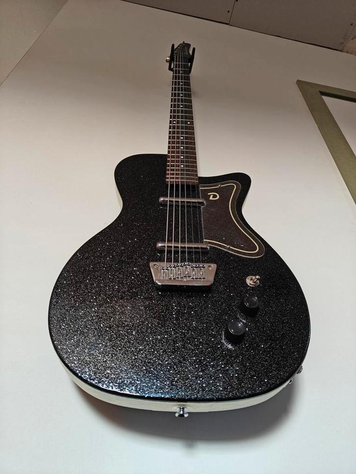 Danelectro '56 Baritone BMF, Muziek en Instrumenten, Snaarinstrumenten | Gitaren | Elektrisch, Ophalen