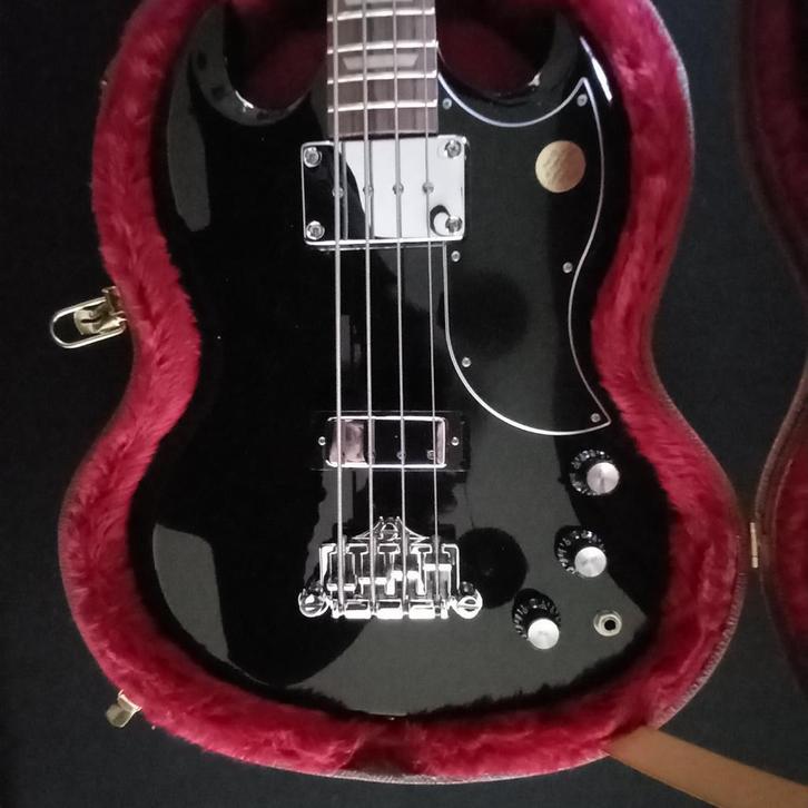 Neuve: basse Gibson SG USA Bass Ebony never played, Musique & Instruments, Instruments à corde | Guitares | Basses, Neuf, Électrique