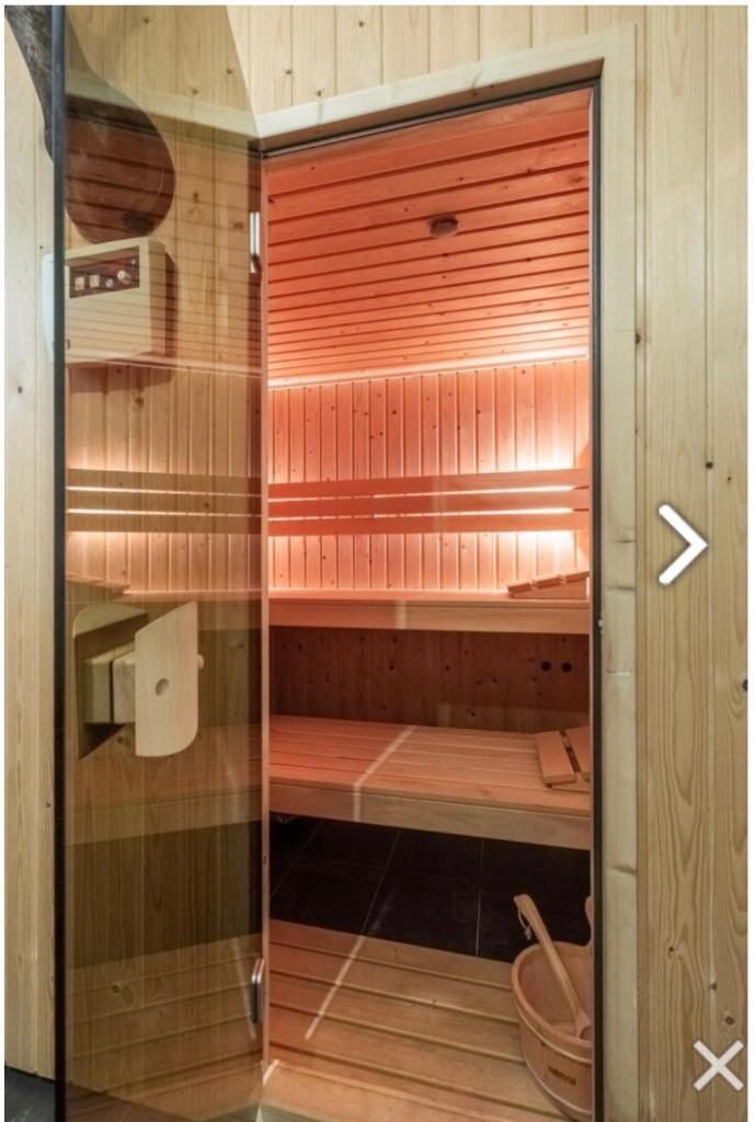 Sauna finlandais TKA : KLAFS :env. 210 Hx 207Lx 160P démonté, Maison & Meubles, Maison & Meubles | Autre, Comme neuf, Enlèvement