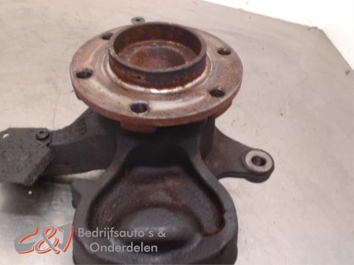 Fusee links-voor van een Mercedes Sprinter, Auto-onderdelen, Ophanging en Onderstel, Mercedes-Benz, Gebruikt, 3 maanden garantie