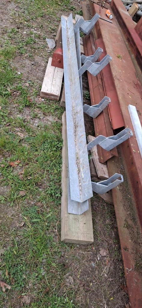 2 catnics met beugels, Ophalen