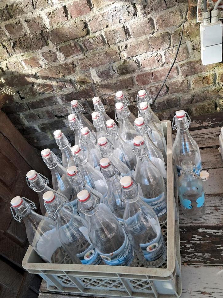 25 beugelflessen van 1l., Verzamelen, Wijnen, Ophalen