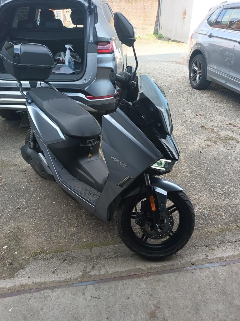 Horwin sk1 electrische scooter, Ophalen, Zo goed als nieuw, Horwin