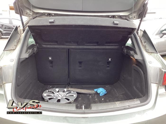 Plage arrière d'un Opel Astra, -, Opel, 3 mois de garantie, Utilisé