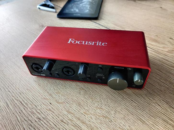 Focusrite Scarlett 2i2 2e génération | Interface audio, Informatique & Logiciels, Cartes son, Comme neuf, Externe, Enlèvement ou Envoi