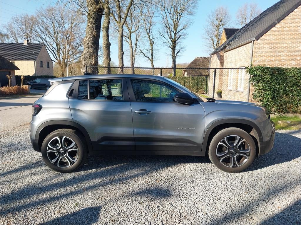 Jeep Avenger 1.2 Altitude, Autos, Achat, Euro 6, Boîte manuelle, Entretenue par le concessionnaire