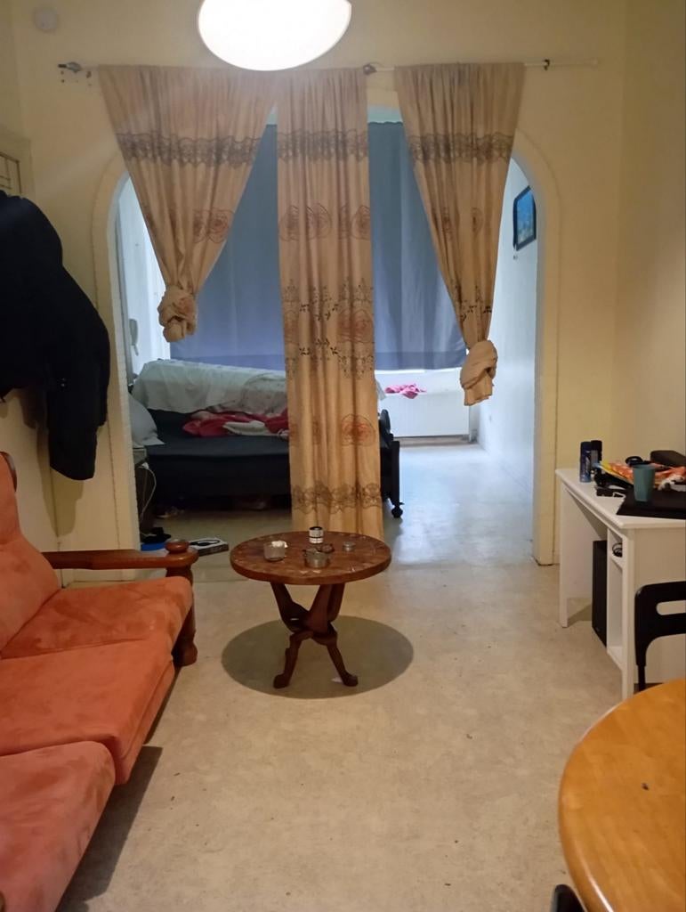 Te huur grote woning 7 slaapkamers, Immo