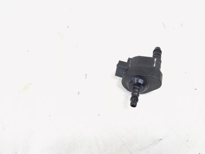 Vacuum ventiel van een Volkswagen Golf, Auto-onderdelen, Klein materiaal, Volkswagen, Gebruikt, 3 maanden garantie, Ophalen of Verzenden