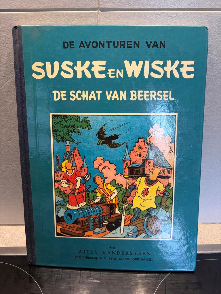 Suske en Wiske “de schat van Beersel” heruitgave 1983, Eén stripboek, Ophalen of Verzenden, Gelezen