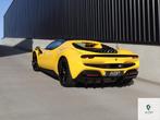 Ferrari 296 GTS | Giallo Modena | Full PPF | 2024, Auto's, Achterwielaandrijving, Overige kleuren, Cabriolet, Alcantara