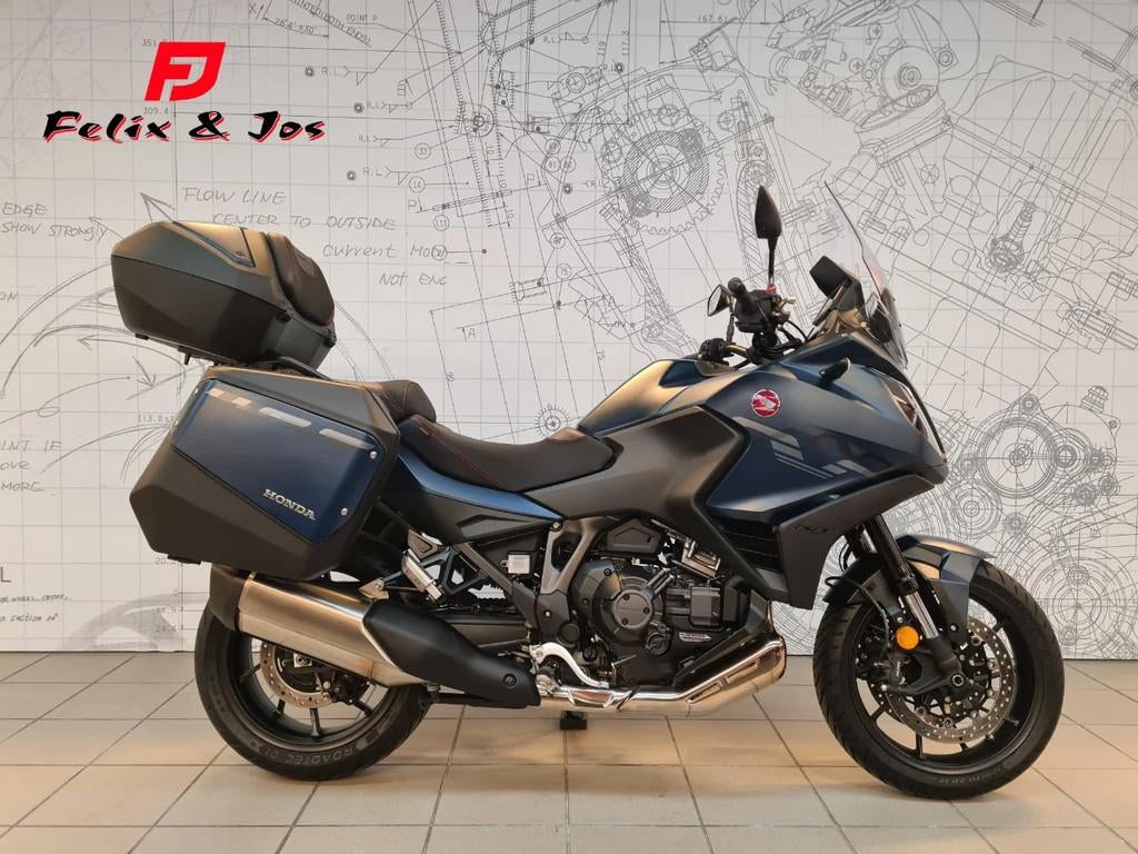 Honda NT 1100 DCT (bj 2024), Motoren, Motoren | Honda, Bedrijf, Toermotor, meer dan 35 kW