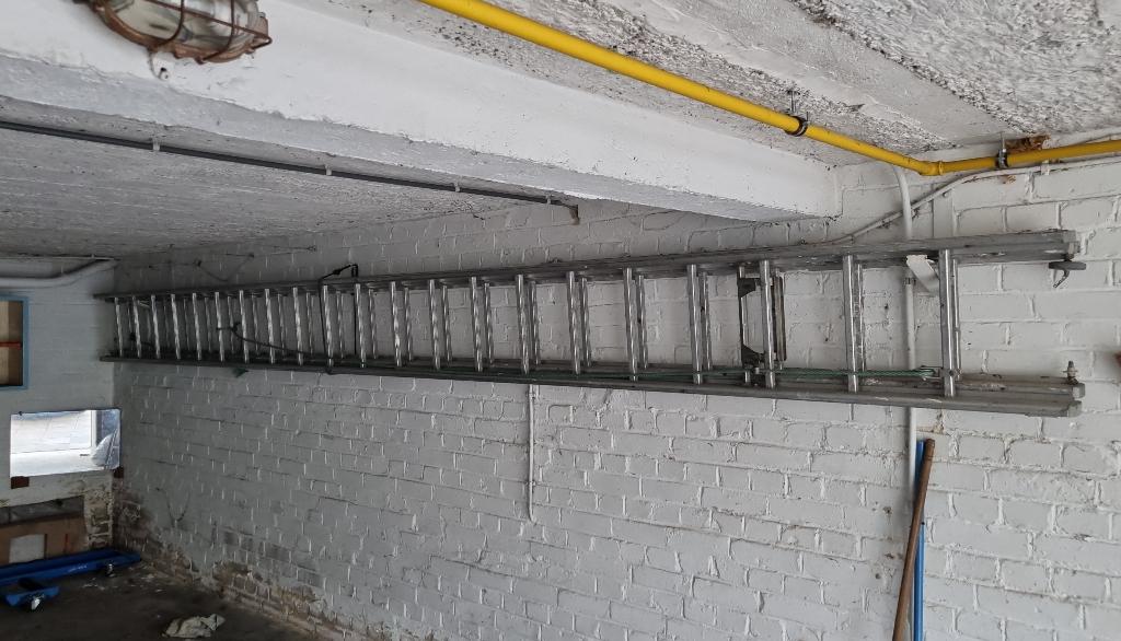 Echelle double en aluminium, Pliable ou rétractable/escamotable, Échelle, Enlèvement, Utilisé