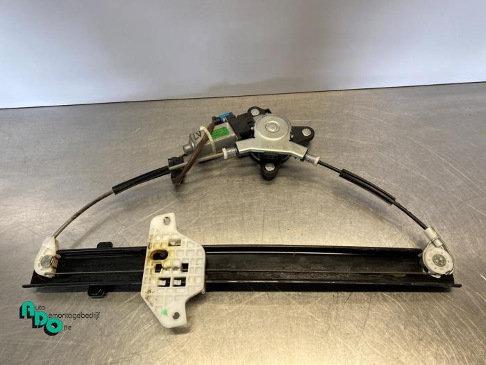 Mécanique vitre 4portes avant gauche d'un Chevrolet Spark (, Autos : Pièces & Accessoires, -, 3 mois de garantie, Utilisé, -