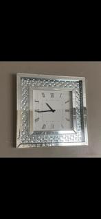 Horloge miroir élégante en parfait état !, Huis en Inrichting, Woonaccessoires | Lijsten, Ophalen, Zo goed als nieuw