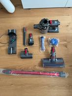 Dyson v8 stofzuiger, Ophalen of Verzenden, Zo goed als nieuw, Stofzuiger
