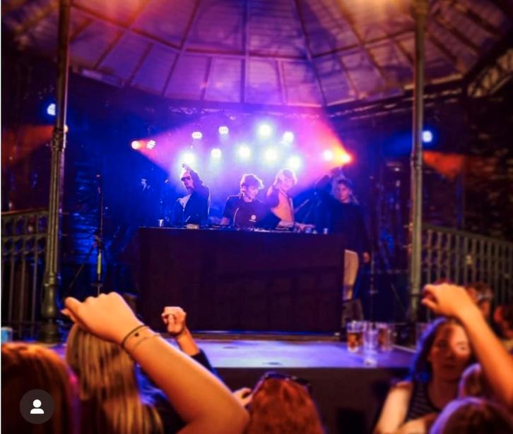 DJ V-Track - muziek op jouw event, Musique & Instruments, DJ sets & Platines, Enlèvement