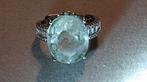Très belle bague en argent massif avec grande topaze bleue, Neuf, Enlèvement ou Envoi, 17 à 18, Bleu