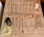 Verschillende halskettingen en chokers, Ophalen of Verzenden, Zo goed als nieuw, Zilver, Overige materialen