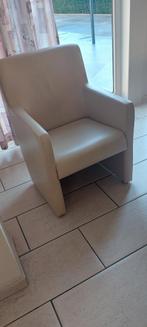 Lederen moderne zetel (1zit), Huis en Inrichting, Zetels | Zetels, Ophalen, Modern / ecru/ strak, Eenpersoons, Minder dan 75 cm