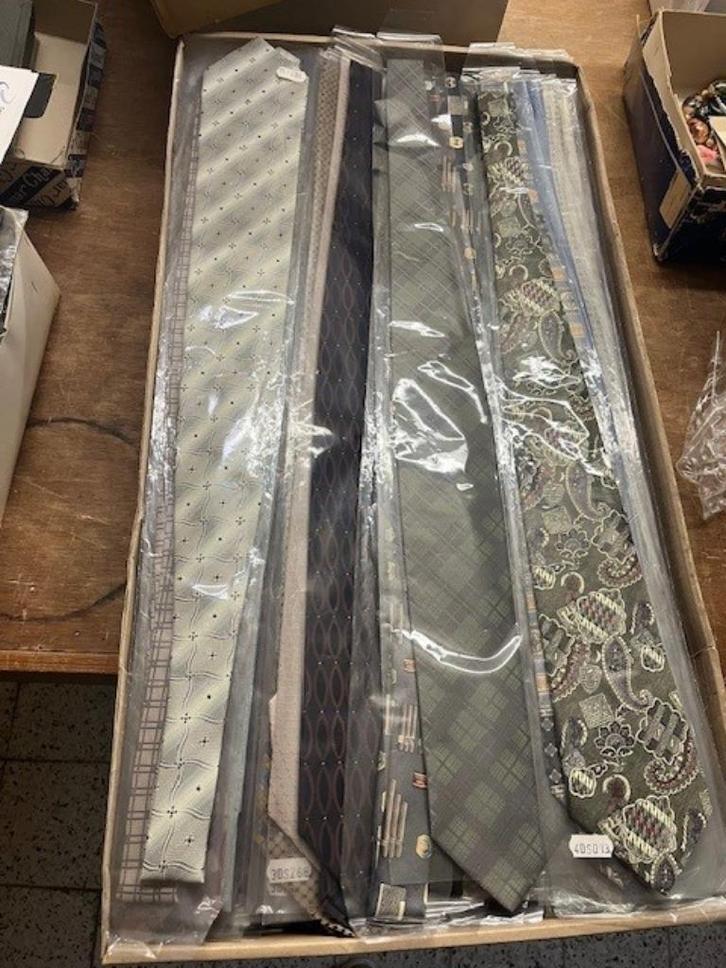 2500 nieuwe stropdassen, Kleding | Heren, Stropdassen, Nieuw, Ophalen