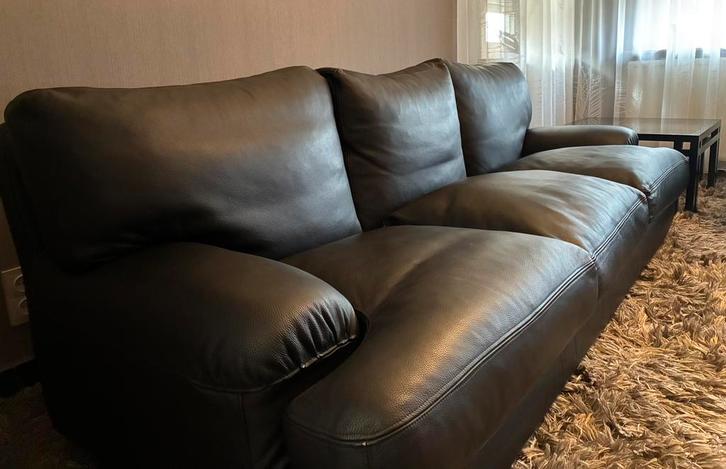 2 zwarte lederen zetels van het Franse luxemerk Roche-Bobois, Maison & Meubles, Canapés | Salons, Enlèvement