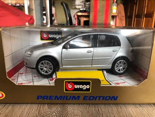 VW Golf 5 1,6fsi burago gold edition 1/18, Hobby en Vrije tijd, Modelauto's | 1:18, Nieuw, Auto, Burago, Ophalen