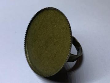 Cabochon ring rond 3cm - in grootte verstelbaar beschikbaar voor biedingen