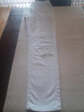 Nieuwe mooie witte broek  "KOCCA" e beschikbaar voor biedingen
