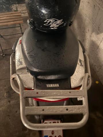 Stunt slider-raster beschikbaar voor biedingen