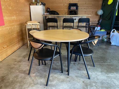 Tafel (uitklapbaar) met 4 bijhorende stoelen, Maison & Meubles, Tables | Tables mange-debout, Utilisé, Enlèvement