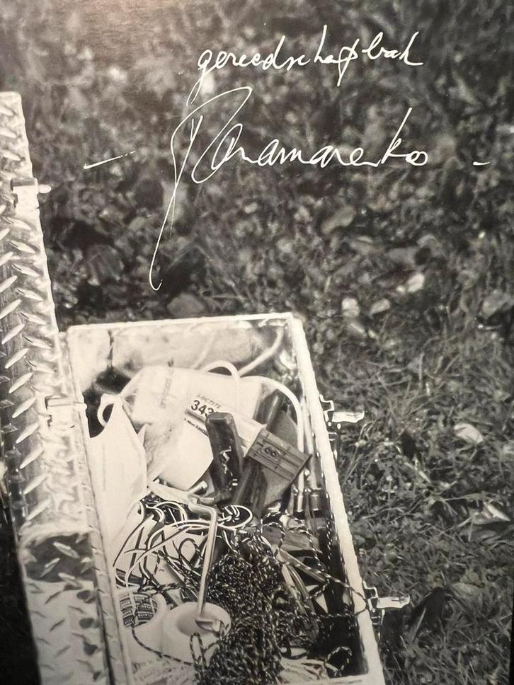 Panamarenko - Bernouilli II boek - GESIGNEERD, Boeken, Kunst en Cultuur | Beeldend, Gelezen, Schilder- en Tekenkunst, Ophalen of Verzenden