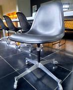 4 x Eames Fiberglass chairs Herman Miller 60’s, Huis en Inrichting, Metaal, Vier, Gebruikt, Zwart