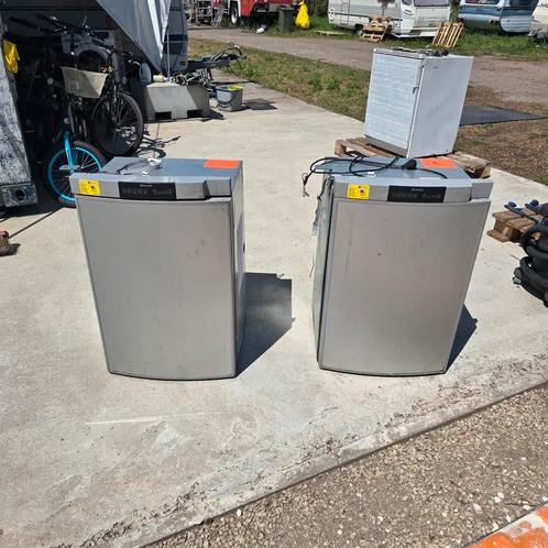 Frigo koelkast ijskast diepvries foodtruck horeca caravan, Elektronische apparatuur, Vriezers en Diepvrieskisten, Zo goed als nieuw