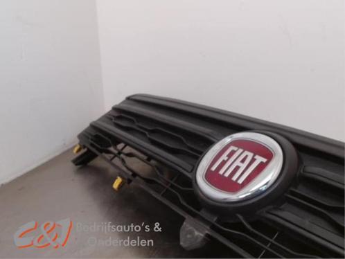 Grille van een Fiat Talento, Auto-onderdelen, Carrosserie, Fiat, Gebruikt, 3 maanden garantie, Ophalen of Verzenden