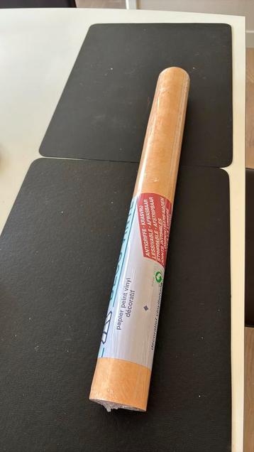 Vinylbehang beschikbaar voor biedingen