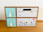 Schattig houten kastje met schuifjes, Huis en Inrichting, Woonaccessoires | Overige, Ophalen, Zo goed als nieuw