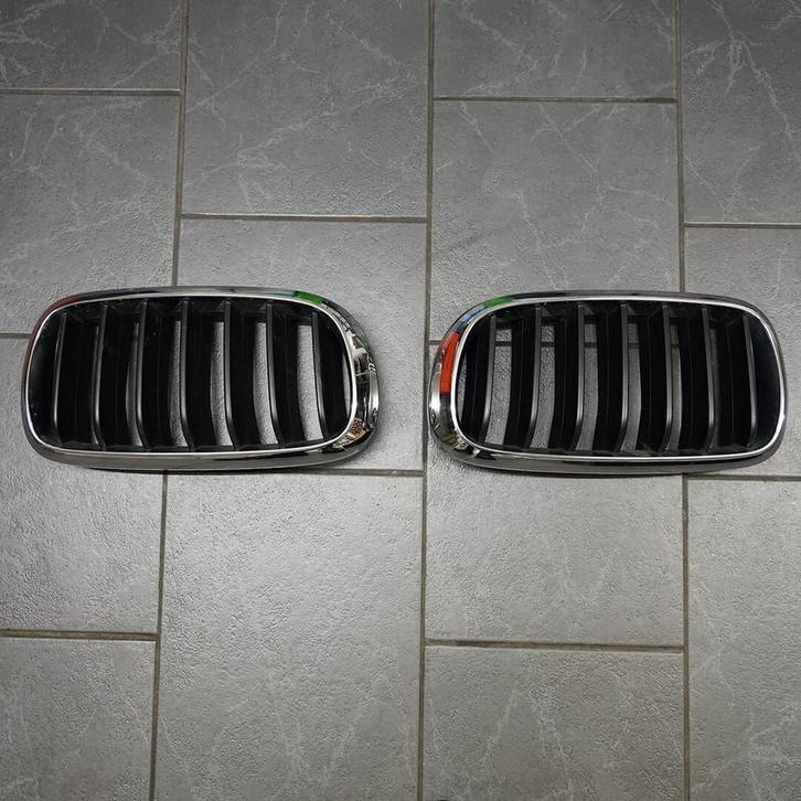 BMW X5 F15 grille L + R, Autos : Pièces & Accessoires, Autres pièces automobiles, Utilisé, Enlèvement ou Envoi