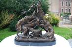 GRANDE STATUE EN BRONZE SIGNE (scène de chasse), Antiquités & Art, Enlèvement ou Envoi, Bronze