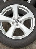 Winterbanden met 4 Nieuwe Banden en aluminium Velgen, Auto-onderdelen, Banden en Velgen, Ophalen, Winterbanden, Velg(en)