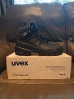 Hoge werkschoen van Uvex maat 43 en ook maat 44 Nieuw, Doe-het-zelf en Bouw, Veiligheidskleding, Ophalen