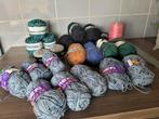 Set van 1 kg 200 ballen breigaren, Hobby en Vrije tijd, Breien en Haken, Ophalen of Verzenden, Zo goed als nieuw, Breien
