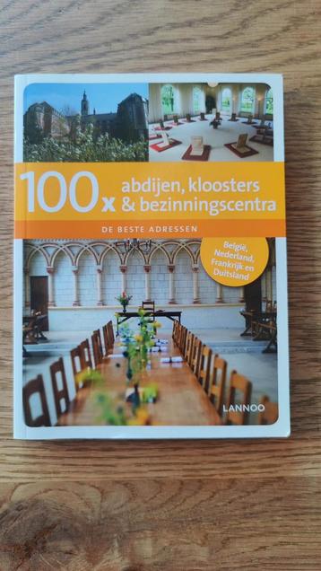 Boek over religieuze abdijen, kloosters en meer beschikbaar voor biedingen
