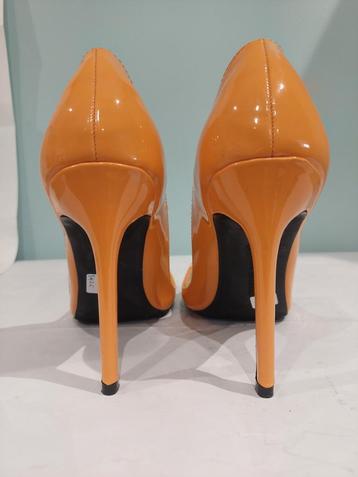 542C* sexy oranje lakpumps (41) beschikbaar voor biedingen